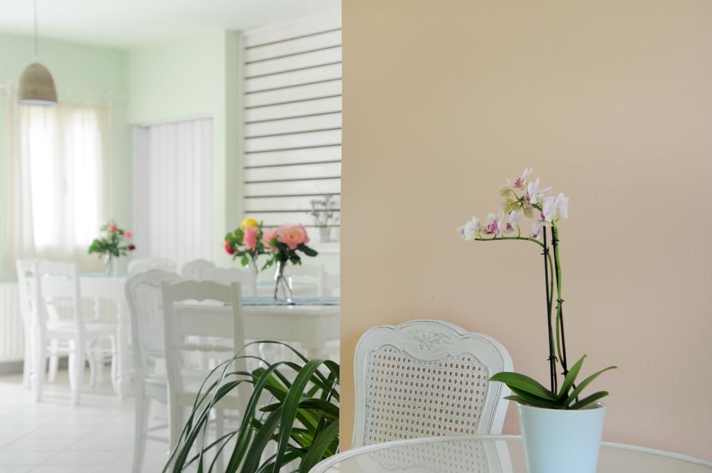 Triantafilia Guesthouse Агии Апостоли Екстериор снимка