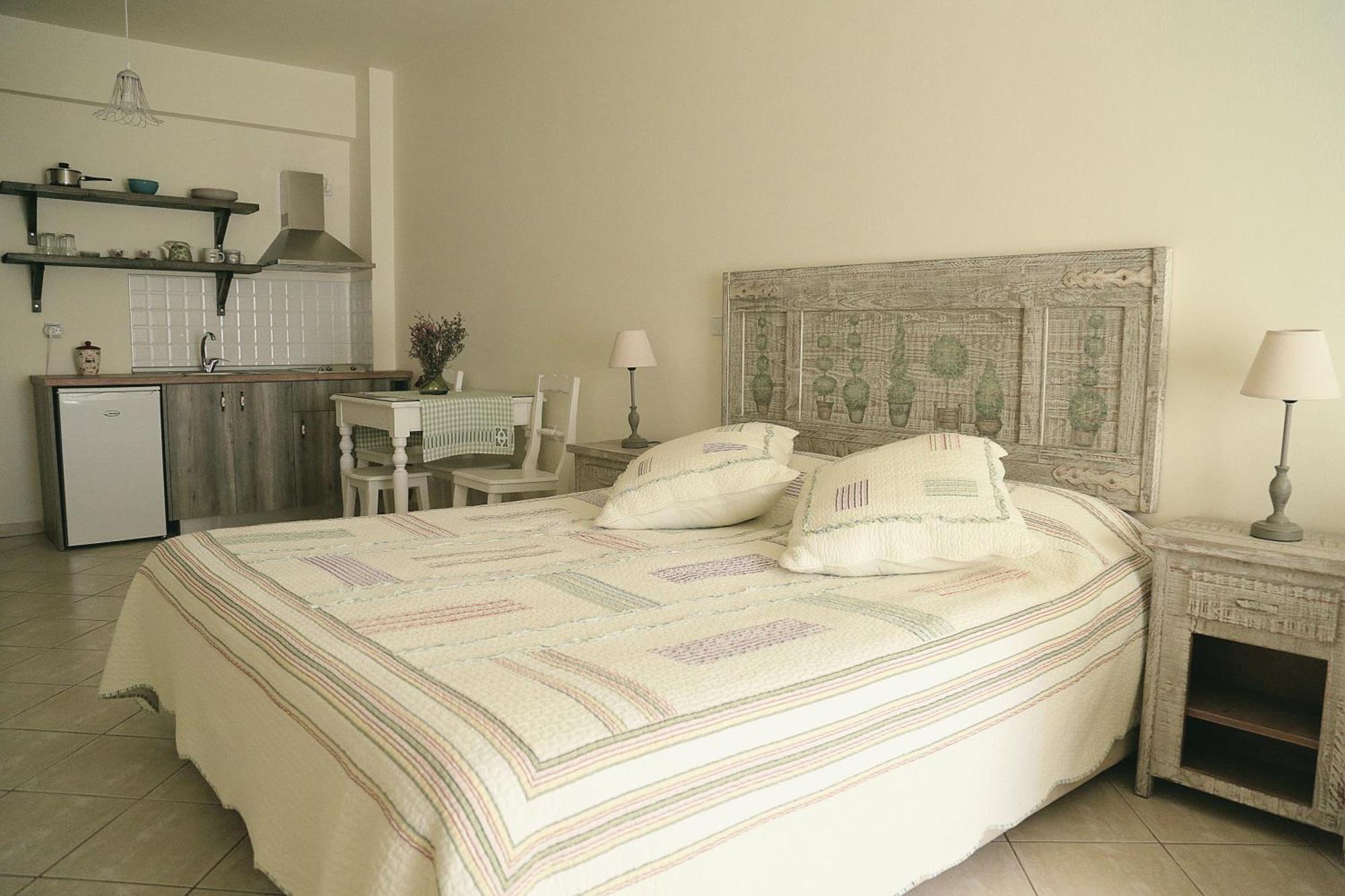 Triantafilia Guesthouse Агии Апостоли Стая снимка