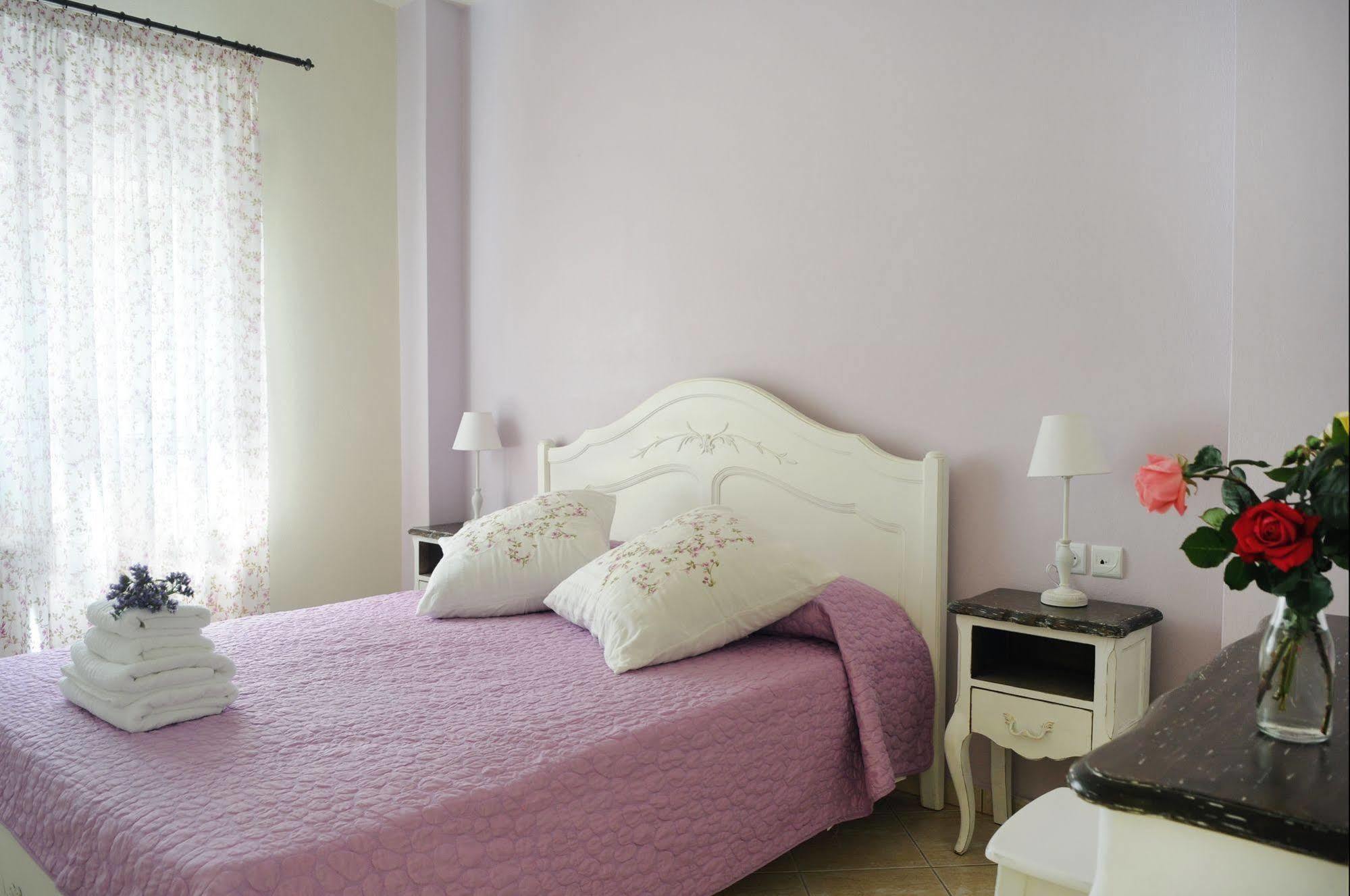 Triantafilia Guesthouse Агии Апостоли Екстериор снимка